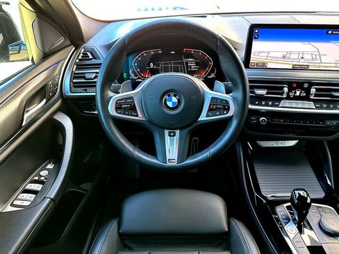 Certified 2025 BMW X4 xDrive30i w/ Premium Package image 23
