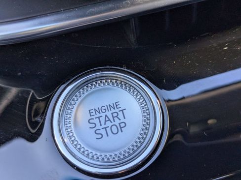 Used 2023 Genesis G80 2.5T image 21