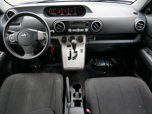Used 2009 Scion xB FWD image 13