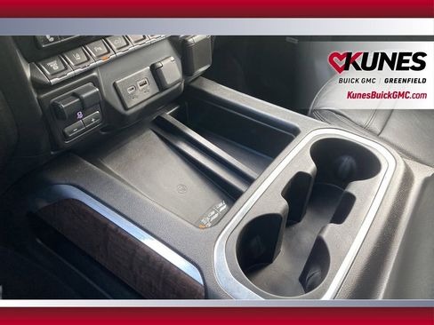 Used 2022 GMC Sierra 3500 Denali w/ Technology Package image 26