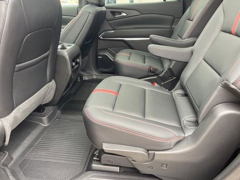 Certified 2025 Chevrolet Traverse RS w/ LPO, Floor Liner Package image 19