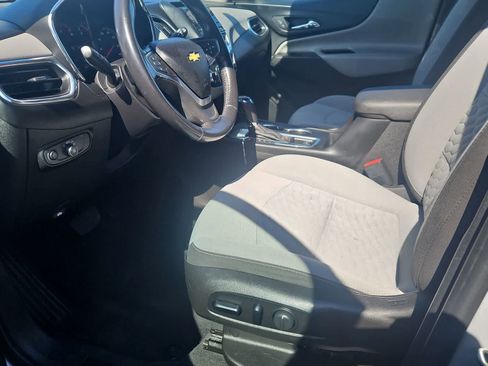 Used 2018 Chevrolet Equinox LT FWD image 15