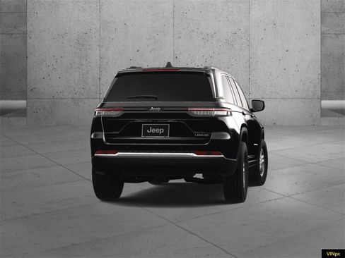 New 2025 Jeep Grand Cherokee Laredo image 14