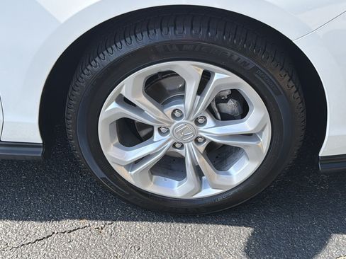 Used 2023 Honda Accord LX image 12