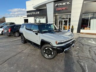 Used 2024 GMC Hummer EV 3X w/ Extreme Off-Road Package video 3