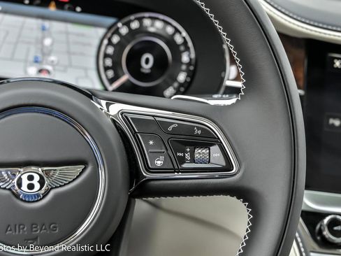 New 2026 Bentley Flying Spur Plug-In Hybrid image 38