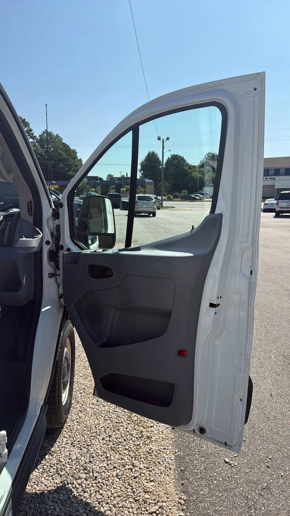 Used 2018 Ford Transit 150 130 Low Roof RWD image 12