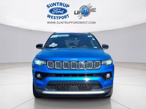 Used 2022 Jeep Compass Limited image 25