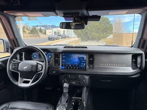 Certified 2025 Ford Bronco Badlands AWD/4WD image 28