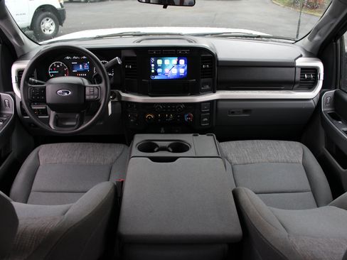Used 2024 Ford F350 XLT w/ FX4 Off-Road Package image 25
