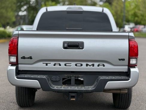 Used 2023 Toyota Tacoma SR5 w/ Technology Package AWD/4WD image 4