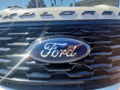 Used 2019 Ford Explorer Sport image 29