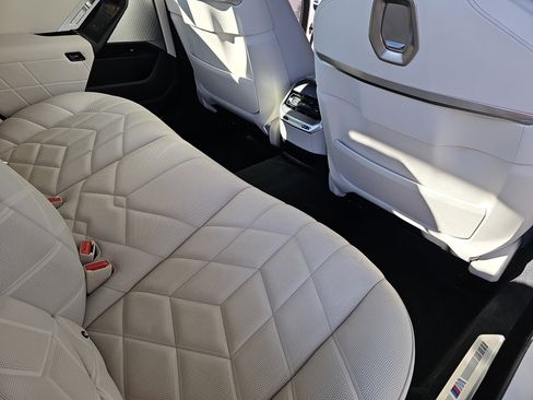 Certified 2025 BMW 740i image 11