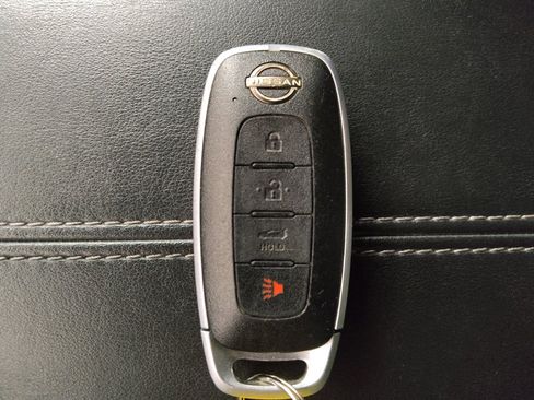 Used 2024 Nissan Sentra SV FWD image 32