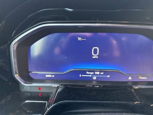 Used 2024 Chevrolet Silverado 1500 LT image 17