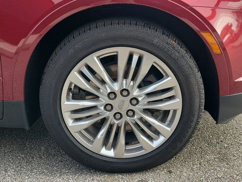 Used 2017 Cadillac XT5 Premium Luxury FWD image 10
