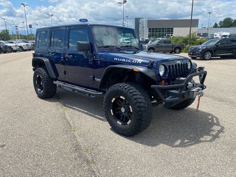 Used 2013 Jeep Wrangler Unlimited Rubicon w/ Dual Top Group AWD/4WD image 6