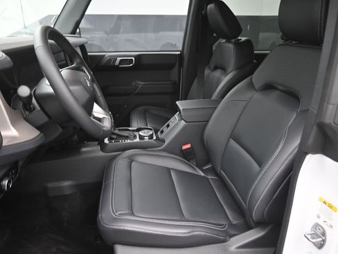 New 2025 Ford Bronco Outer Banks image 19