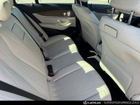 Used 2018 Mercedes-Benz E 300 image 13