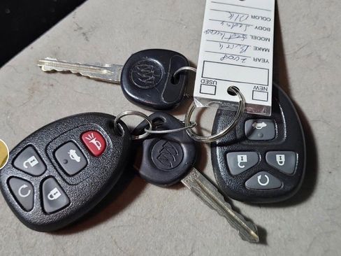 Used 2008 Buick LaCrosse CX image 8