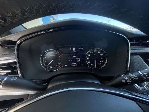 Certified 2023 Cadillac XT5 Luxury FWD image 11