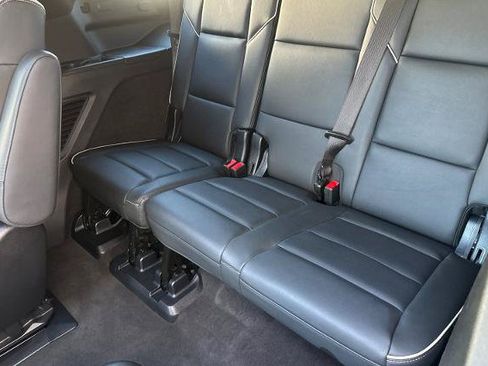 Certified 2025 Cadillac Escalade Sport w/ LPO, ONYX Package AWD/4WD image 17