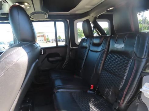 Used 2021 Jeep Wrangler Unlimited Rubicon AWD/4WD image 22