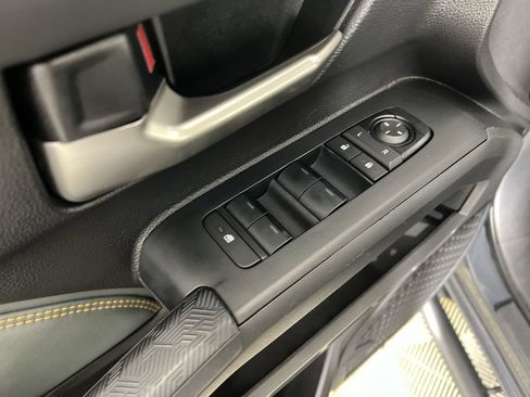 Used 2024 Toyota Tacoma Trailhunter AWD/4WD image 22