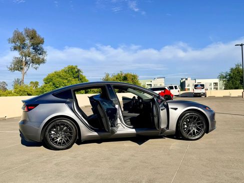 Used 2025 Tesla Model 3 RWD image 23