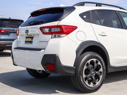 Used 2021 Subaru Crosstrek 2.0i Premium image 9