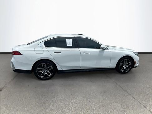 Used 2026 BMW 530i RWD image 28