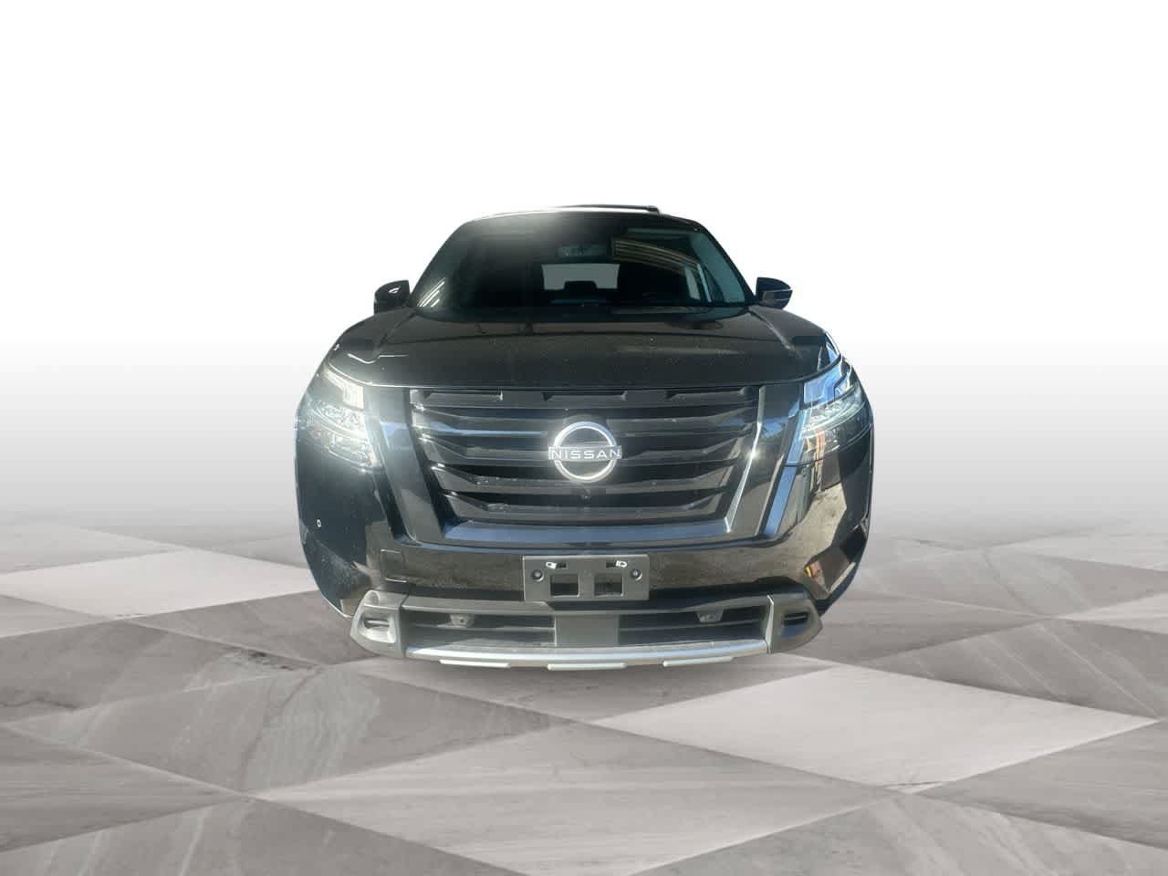 Used 2023 Nissan Pathfinder SL w/ Black Appearance Package AWD/4WD image 3