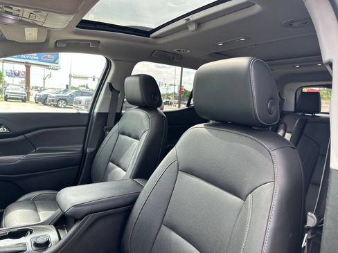 Used 2018 GMC Acadia SLT AWD/4WD image 12