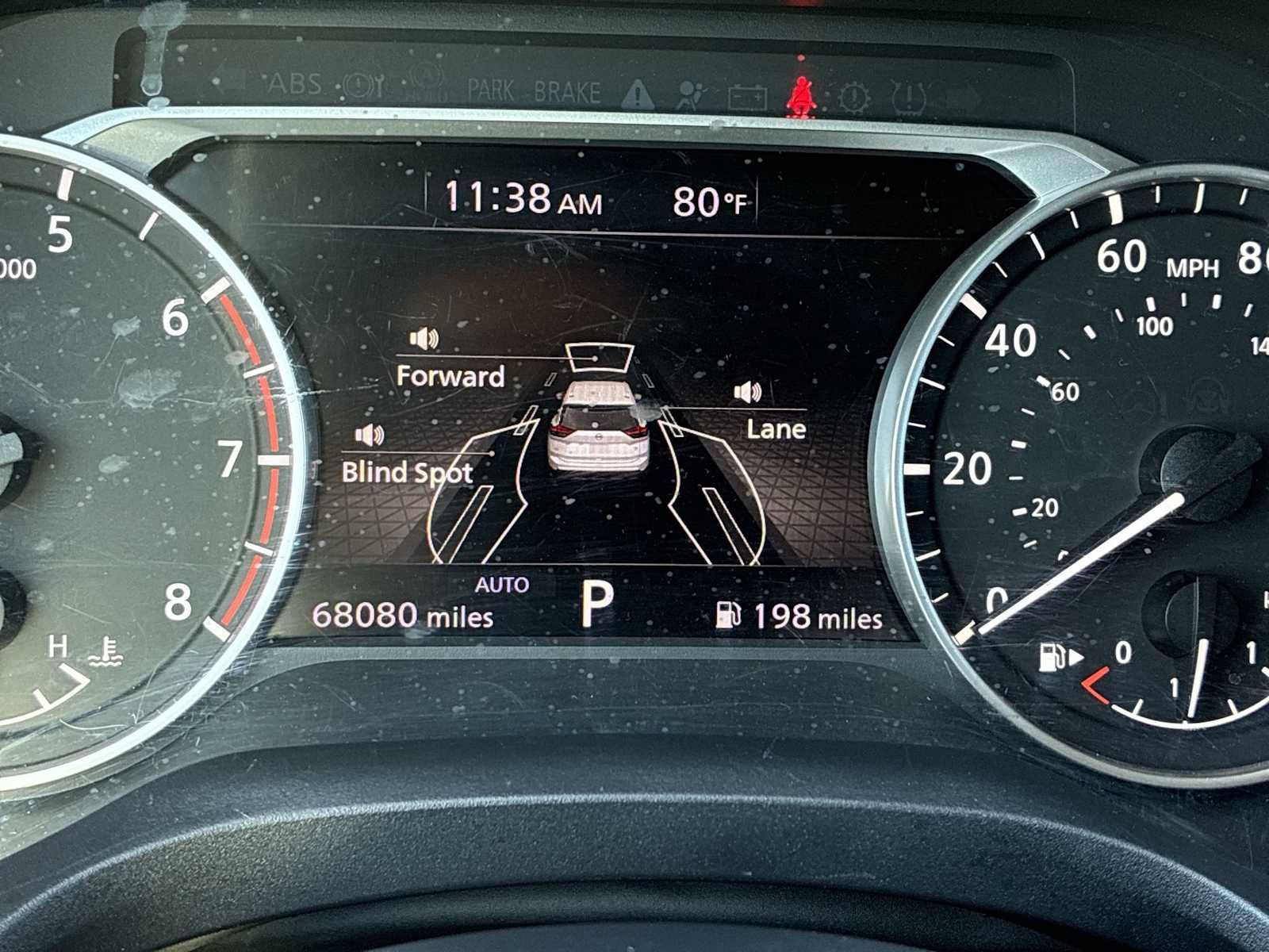 Used 2024 Nissan Rogue S AWD/4WD image 10