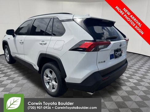 Used 2019 Toyota RAV4 XLE w/ Convenience Package AWD/4WD image 5