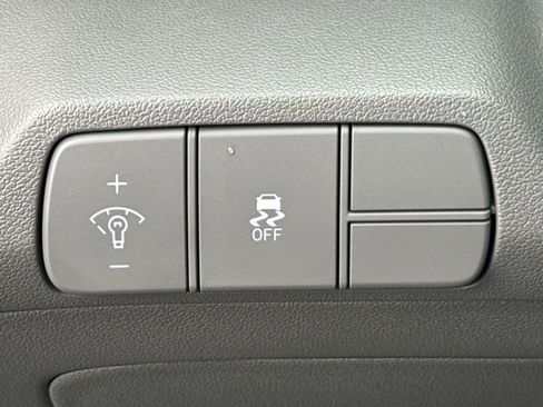 Certified 2025 Hyundai Elantra SEL w/ Cargo Package image 35