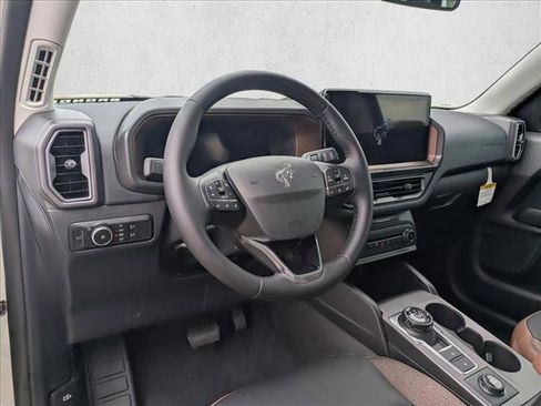 New 2025 Ford Bronco Sport Outer Banks w/ Outer Banks Tech Package+ AWD/4WD image 3