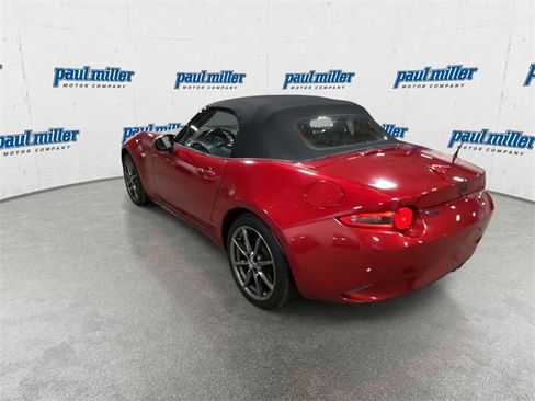 Used 2016 MAZDA MX-5 Miata Grand Touring image 8