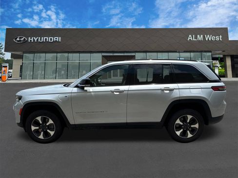 Used 2024 Jeep Grand Cherokee Limited 4xe AWD/4WD image 8