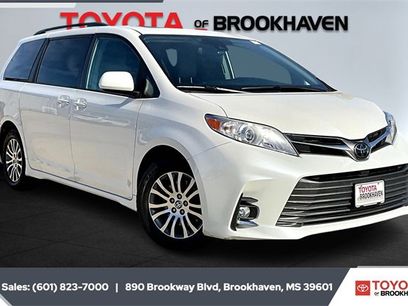 Used 2020 Toyota Sienna XLE