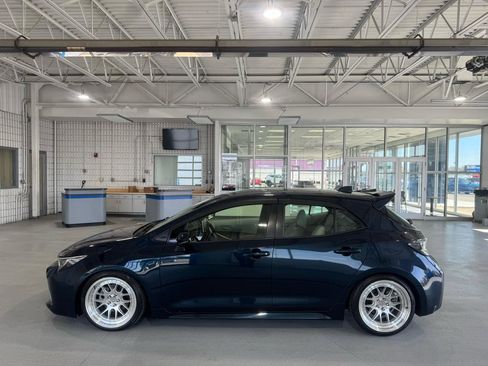 Used 2020 Toyota Corolla XSE image 4