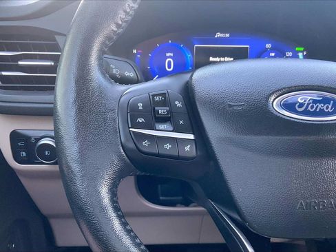 Used 2020 Ford Escape Titanium FWD image 24