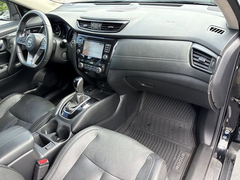 Used 2020 Nissan Rogue SL AWD/4WD image 29