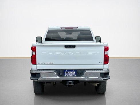 Used 2024 Chevrolet Silverado 2500 LT AWD/4WD image 7