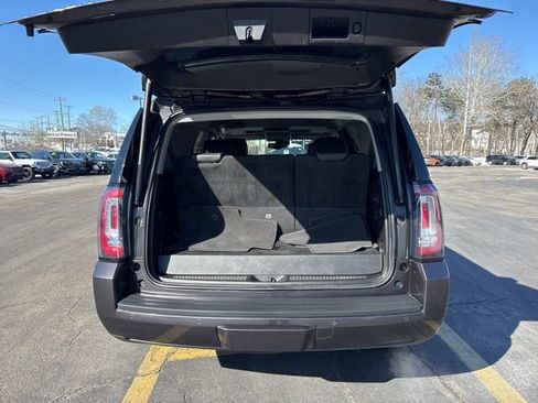Used 2018 GMC Yukon SLT w/ Open Road Package image 8