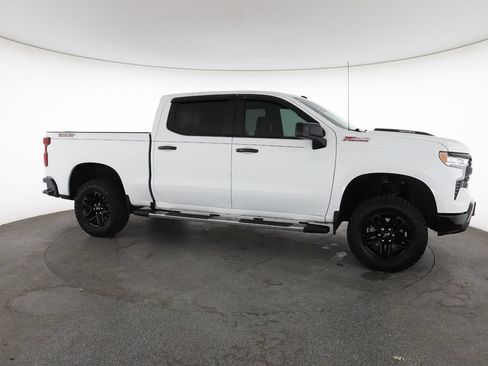 Certified 2024 Chevrolet Silverado 1500 LT Trail Boss w/ Convenience Package II AWD/4WD image 15