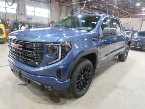 Used 2026 GMC Sierra 1500 Elevation w/ X31 Off-Road Package AWD/4WD image 3