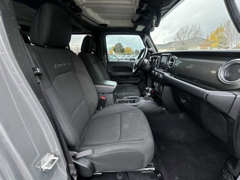 Used 2021 Jeep Wrangler Unlimited Sahara w/ Uconnect 4C Nav & Sound Group image 23