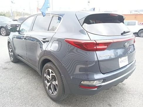 Used 2022 Kia Sportage LX image 5