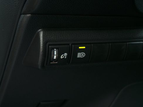 Used 2025 Toyota Corolla LE FWD image 25